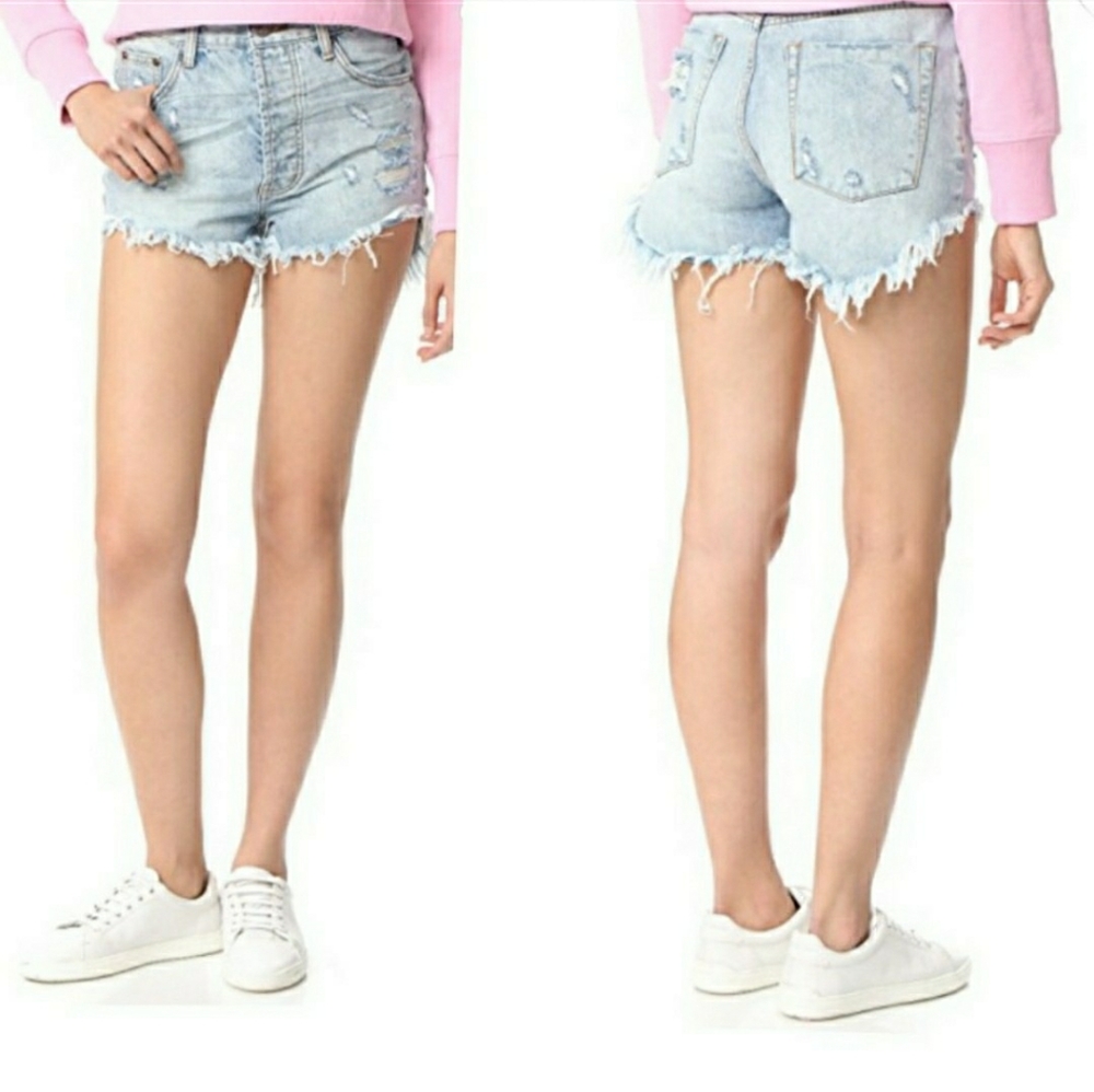One Teaspoon blue hart outlaw shorts. Size 29